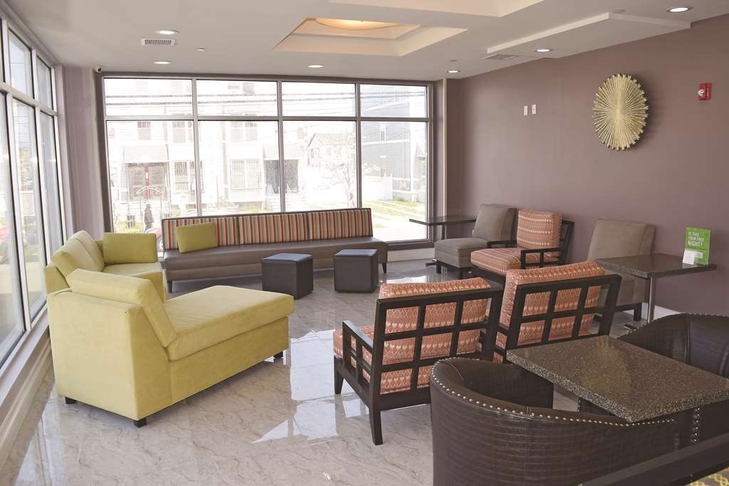La Quinta Inn & Suites Far Rockaway - Beach Hotel New York Nội địa bức ảnh