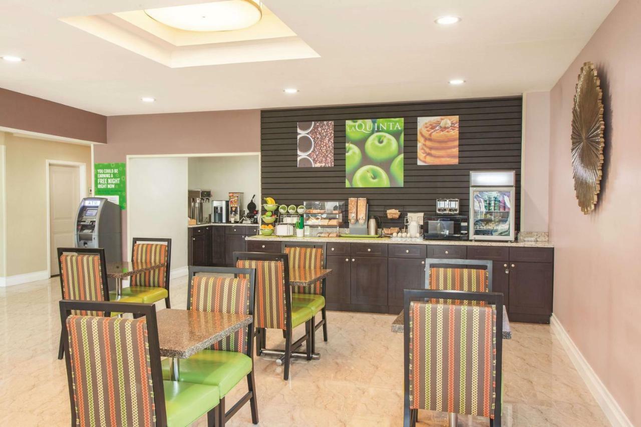 La Quinta Inn & Suites Far Rockaway - Beach Hotel New York Ngoại thất bức ảnh